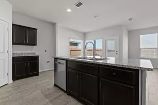 308 Youngblood Ln, Fort Worth, TX 76131 - Photo 11
