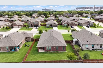 560 Pendennis Drive, Saginaw, TX 76131 - Photo 29