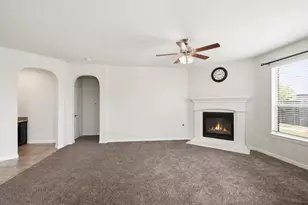 560 Pendennis Dr, Saginaw, TX 76131 - Photo 5