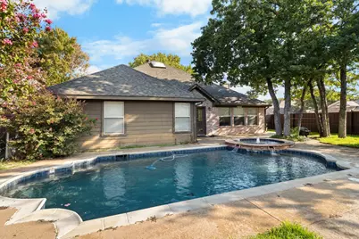 1718 Falcon Drive, Corinth, TX 76210 - Photo 37
