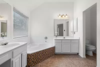 1718 Falcon Drive, Corinth, TX 76210 - Photo 29