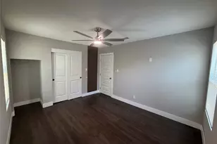 231 Elm St, Hurst, TX 76053 - Photo 15