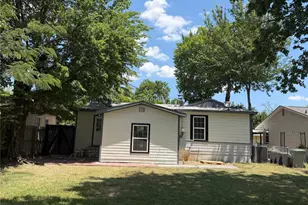 231 Elm St, Hurst, TX 76053 - Photo 17