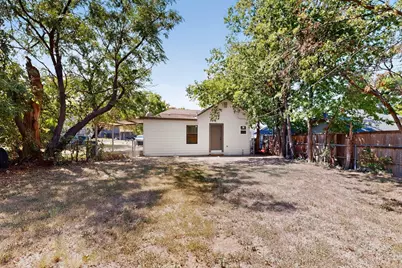 2609 Avenue G, Fort Worth, TX 76105 - Photo 33