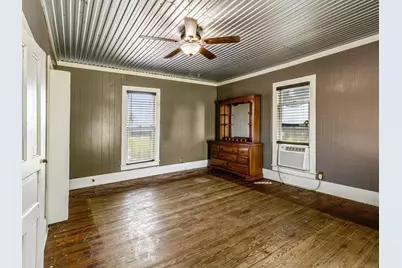 112 W Hackberry Street, Malone, TX 76660 - Photo 29