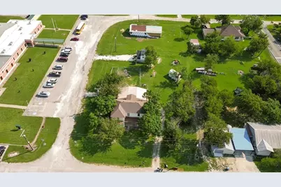 112 W Hackberry Street, Malone, TX 76660 - Photo 39