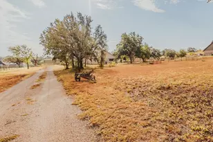 600 Finney Dr, Weatherford, TX 76085 - Photo 25