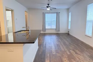 713 N Wood St, Denton, TX 76209 - Photo 7