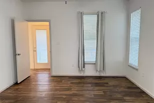 713 N Wood St, Denton, TX 76209 - Photo 13