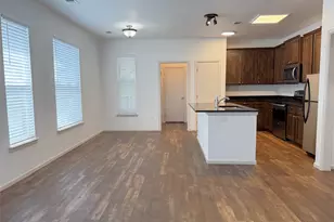713 N Wood St, Denton, TX 76209 - Photo 9