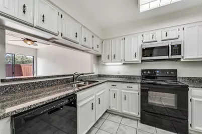 10 W Meadow Lane, Bedford, TX 76021 - Photo 5