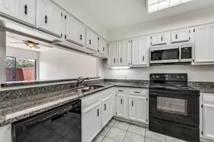 10 W Meadow Ln, Bedford, TX 76021 - Photo 5