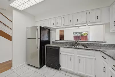10 W Meadow Lane, Bedford, TX 76021 - Photo 9