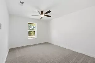 527 W Aubrey St, Pilot Point, TX 76258 - Photo 11