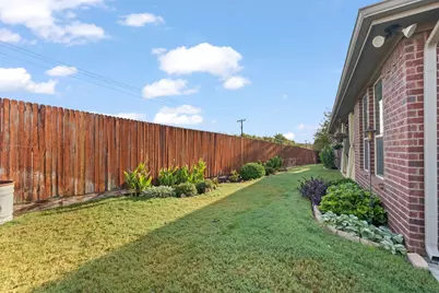 312 Nutmeg, Burleson, TX 76028 - Photo 33