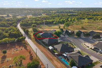 312 Nutmeg, Burleson, TX 76028 - Photo 9