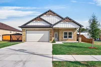 602 Crenshaw Street, Terrell, TX 75160 - Photo 1
