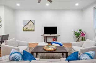 2305 Worthington St, Dallas, TX 75204 - Photo 3