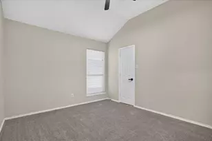 1004 Eden St, Burleson, TX 76028 - Photo 17
