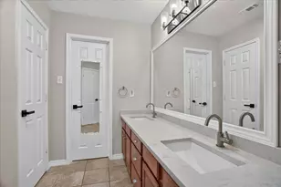 1004 Eden St, Burleson, TX 76028 - Photo 21