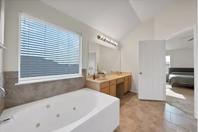 11005 Fawn Valley Drive, Fort Worth, TX 76140 - Photo 17