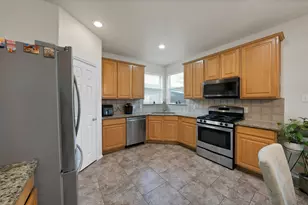 11005 Fawn Valley Dr, Fort Worth, TX 76140 - Photo 9
