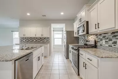 625 Basteen Lane, Justin, TX 76247 - Photo 5