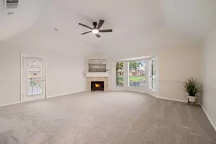 2405 Greenwich Dr, Carrollton, TX 75006 - Photo 11