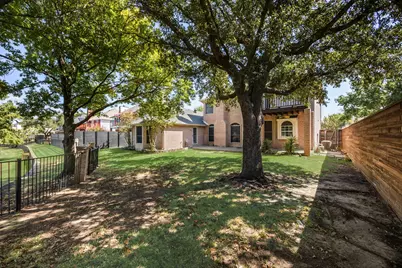2405 Greenwich Drive, Carrollton, TX 75006 - Photo 21