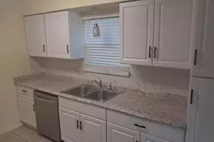 2206 Sexton Dr, Arlington, TX 76015 - Photo 3