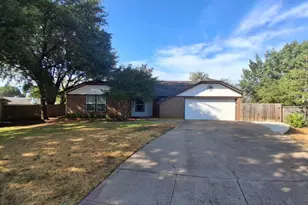 2206 Sexton Dr, Arlington, TX 76015 - Photo 1