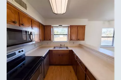 711 Vickie Drive, Azle, TX 76020 - Photo 5
