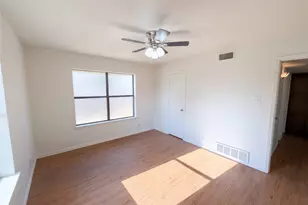 711 Vickie Dr, Azle, TX 76020 - Photo 9