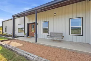 208 Chicken Field Rd, Whitewright, TX 75491 - Photo 5