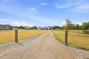 208 Chicken Field Rd, Whitewright, TX 75491 - Photo 39