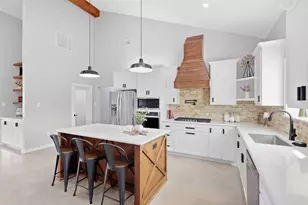 208 Chicken Field Rd, Whitewright, TX 75491 - Photo 11