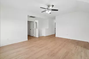 2407 Laguna Ln, Arlington, TX 76012 - Photo 19