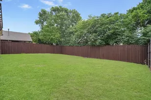 2407 Laguna Ln, Arlington, TX 76012 - Photo 33