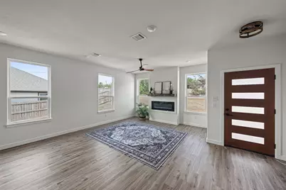 5824 Stonegate Circle, Granbury, TX 76048 - Photo 5