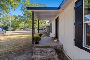 1047 Davis Street N, Sulphur Springs, TX 75482 - Photo 5