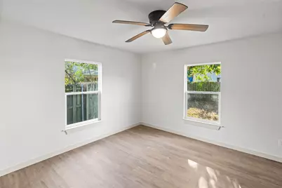 1047 Davis Street N, Sulphur Springs, TX 75482 - Photo 27