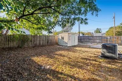 1047 Davis Street N, Sulphur Springs, TX 75482 - Photo 31