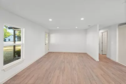 1047 Davis Street N, Sulphur Springs, TX 75482 - Photo 11