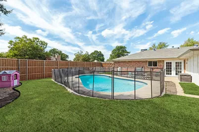 822 Century Park Drive, Garland, TX 75040 - Photo 23