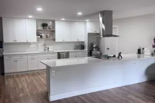 1702 Bristol Ct N, Irving, TX 75062 - Photo 5