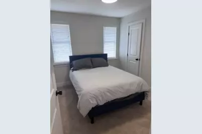 1702 Bristol Court N, Irving, TX 75062 - Photo 9