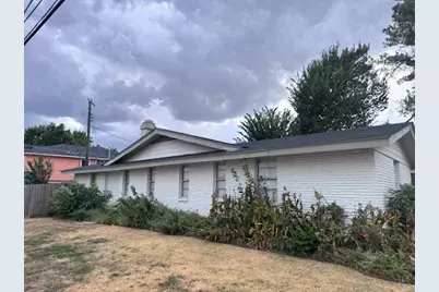 1702 Bristol Court N, Irving, TX 75062 - Photo 25