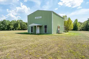 2591 State Hwy 64, Ben Wheeler, TX 75754 - Photo 37