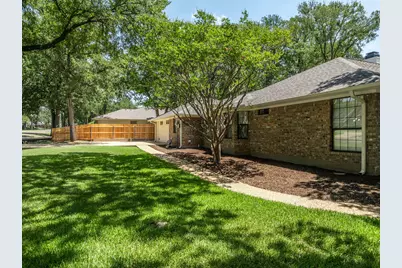 101 Lost Oaks Drive, Waco, TX 76705 - Photo 5
