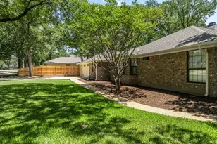 101 Lost Oaks Dr, Waco, TX 76705 - Photo 5
